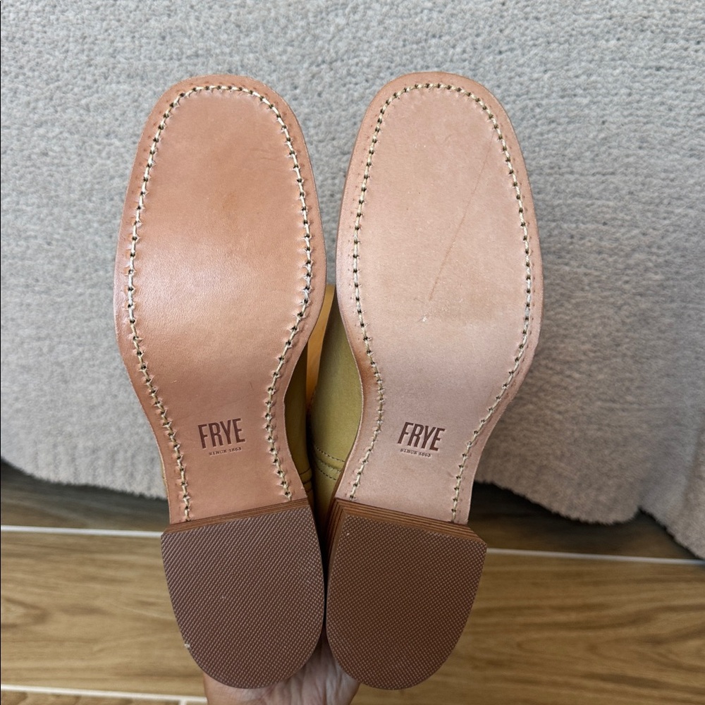 Frye Campus Boots 8 - Picture 13 of 13